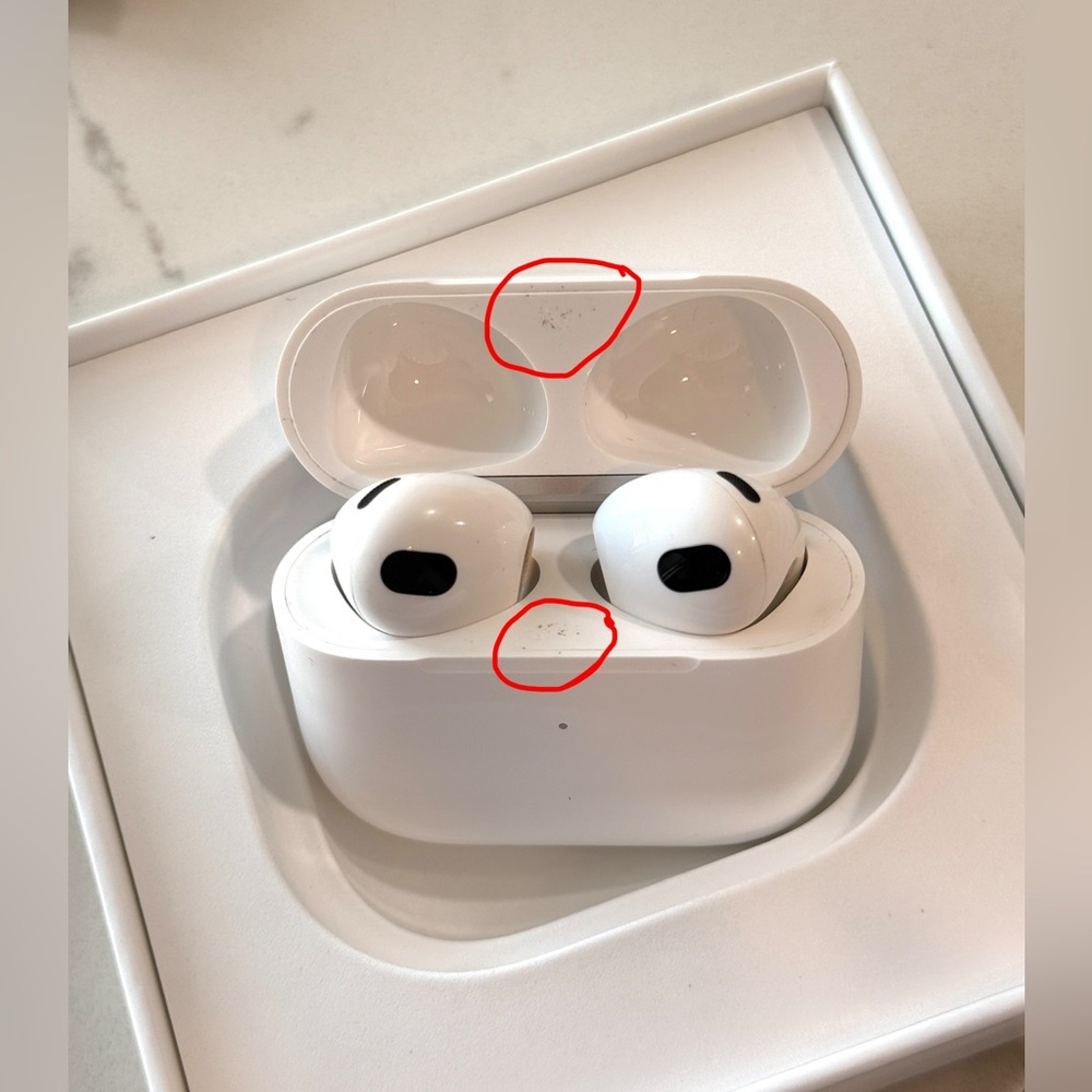 Apple AirPods 3rd Gen with Charging Cable, Case & USB Adapter - Picture 13 of 14